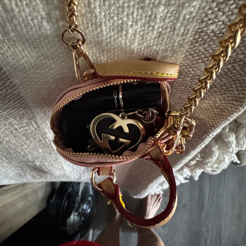 Pink Mini Key & Card Holder Charm - Picture 10 of 12